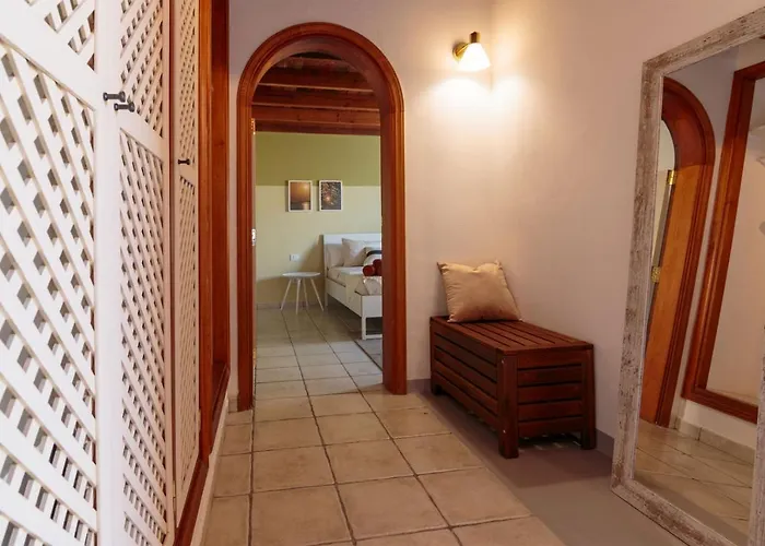 Nisha San Miguel de Abona