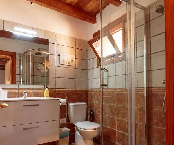 Nisha * 圣米格尔德阿沃纳